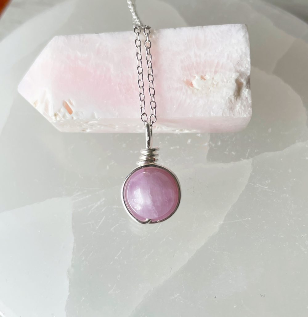 Kunzite silver petite pendant - Image 4