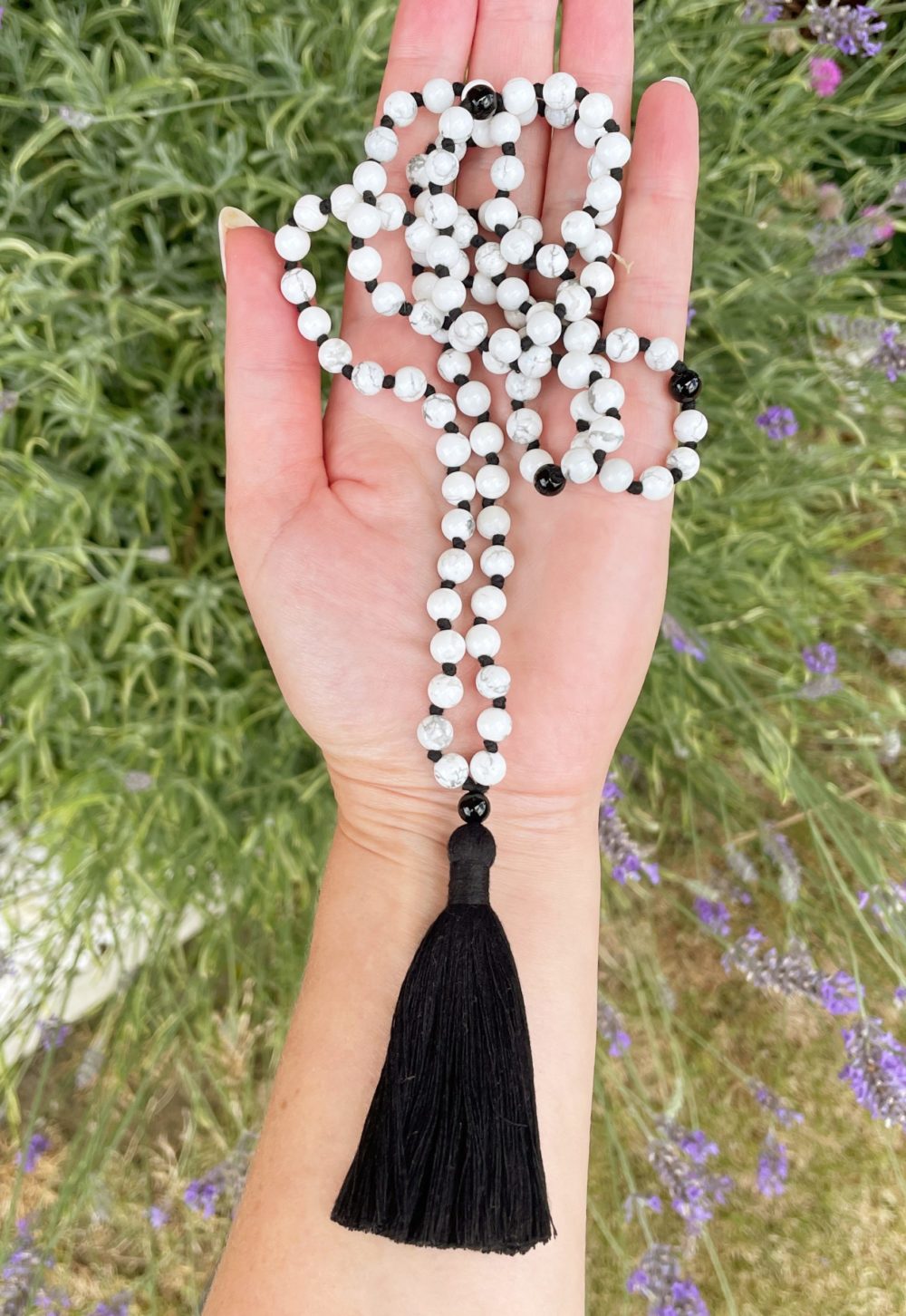 Howlite and onyx mala necklace, crystal mala bead necklace, hand made Japa mala - Image 3