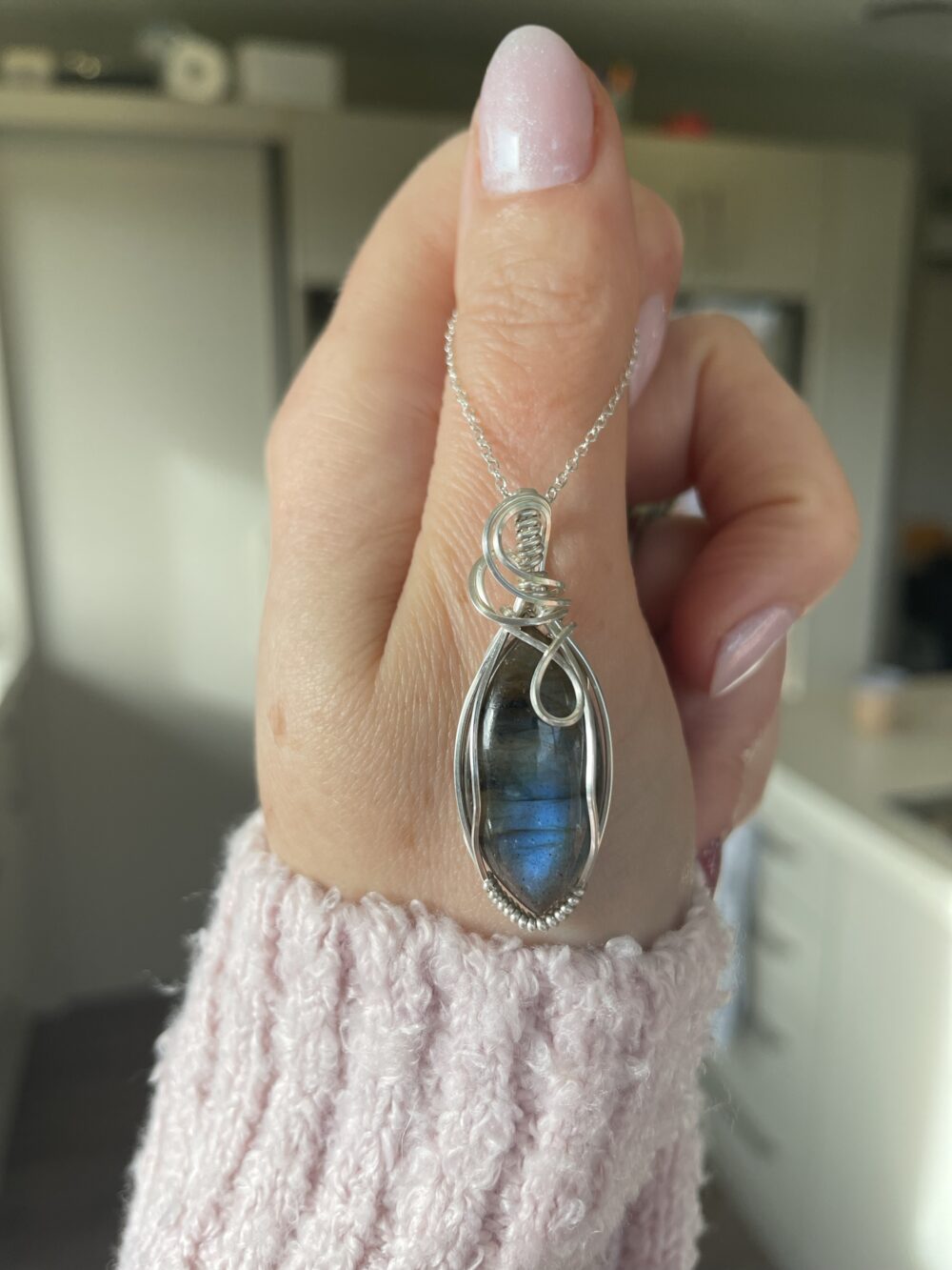 Labradorite wire wrapped silver pendant - Image 2