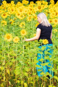 laura in sunflowers